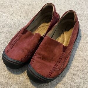 Keen Presidio Leather Slip On Loafers Burgundy Red Womens Size 9 Walking Shoes